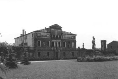 Villa Fava, Dosson Pomello, detta "Il Pavaglione" 