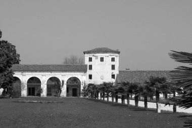 Villa Todescato, De Tacchi, Franco, Piazza, detta "Ca' Prigioni"