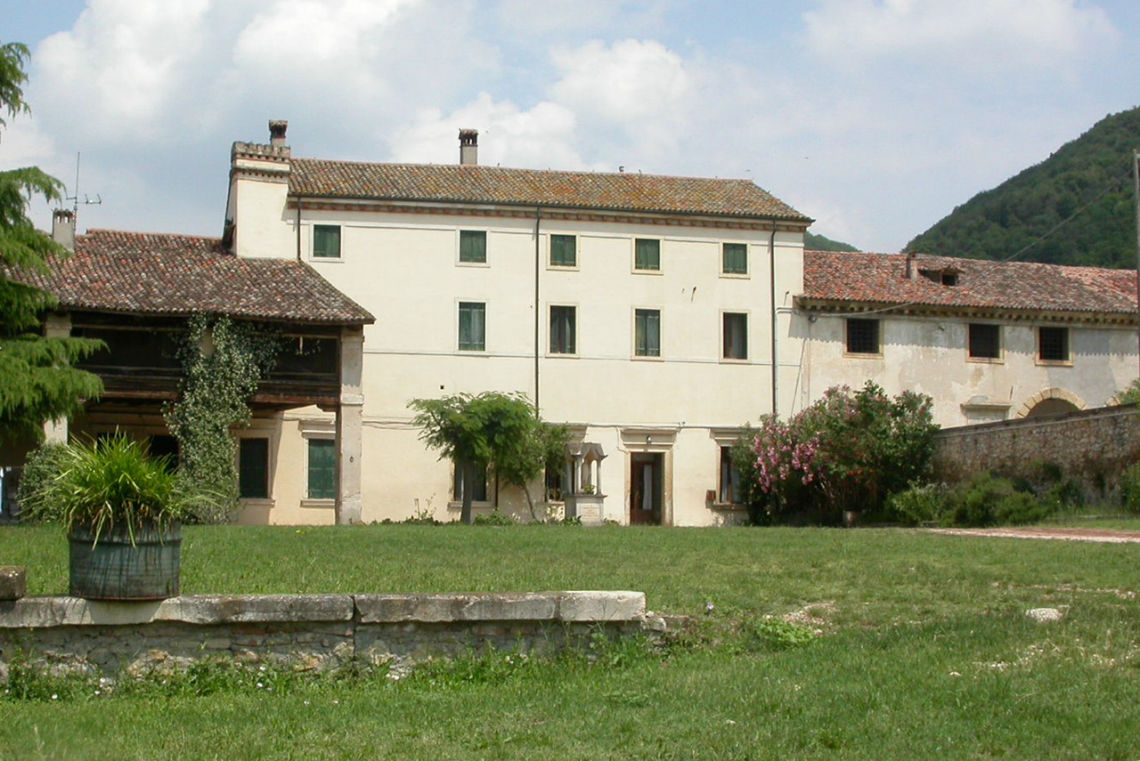 Villa Dolfin, Cornaro, Venier, Garzetta, Salvi-Bonin, Savioli-Bonin, Cantarella-Bonin, Mistrorigo-Capparotto-Cantarella