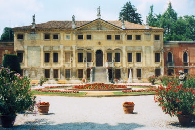 Villa Sale di San Damiano, Sale Manfredi Repeta, Mocenigo, Curti