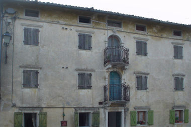 Palazzo Berti, Passuello 