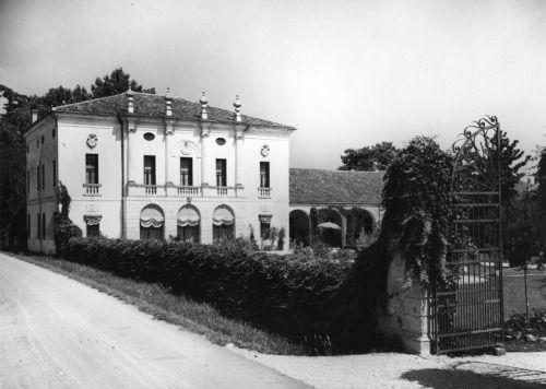 Giardino di Villa Colzè, Scroffa, Garzadori, Noris, Grancara Meneghini, Feriani