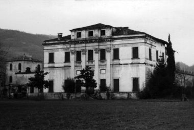 Villa Branzo Loschi, Ghellini, Checcozzi, Vecchia, Reghellini, Carli, Dalle Rive Carli