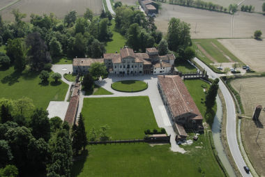 Villa Dionisi, detta "Ca' del Lago" 