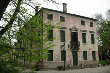 Villa Valier, Bembo, detta "La Chitarra" 