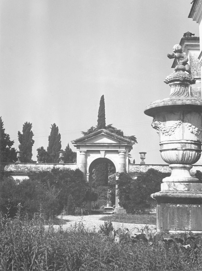 Giardino di Villa Baroncelli, Rezzonico, Widman, Baroni Semitecolo, Gasparini, Borella