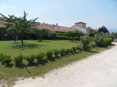 Giardino delle adiacenze di villa Da Porto, Colleoni, Di Thiene