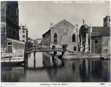 Obiettivo Venezia: la città negli archivi fotografici 
