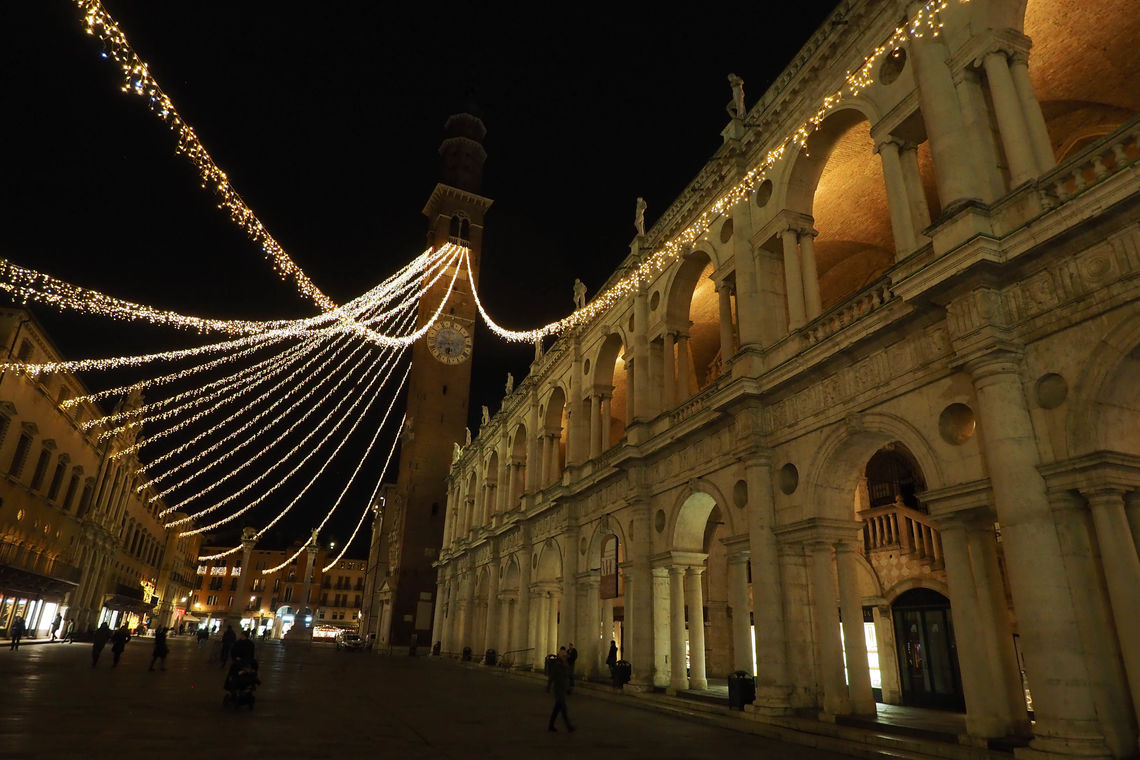 Vicenza, Basilica Palladiana, Natale 2023 -  Comune di Vicenza, foto di Francesco Dalla Pozza