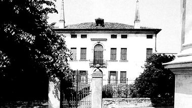 Casa Canonica