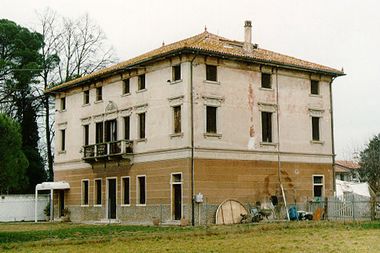 Villa Onigo, Farra