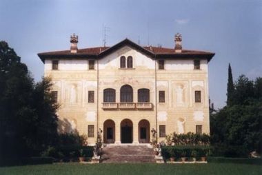 Villa Pulle, Monga, Galtarossa