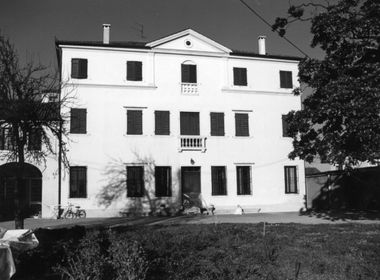 Villa Rizzi, Carini, Spolaore