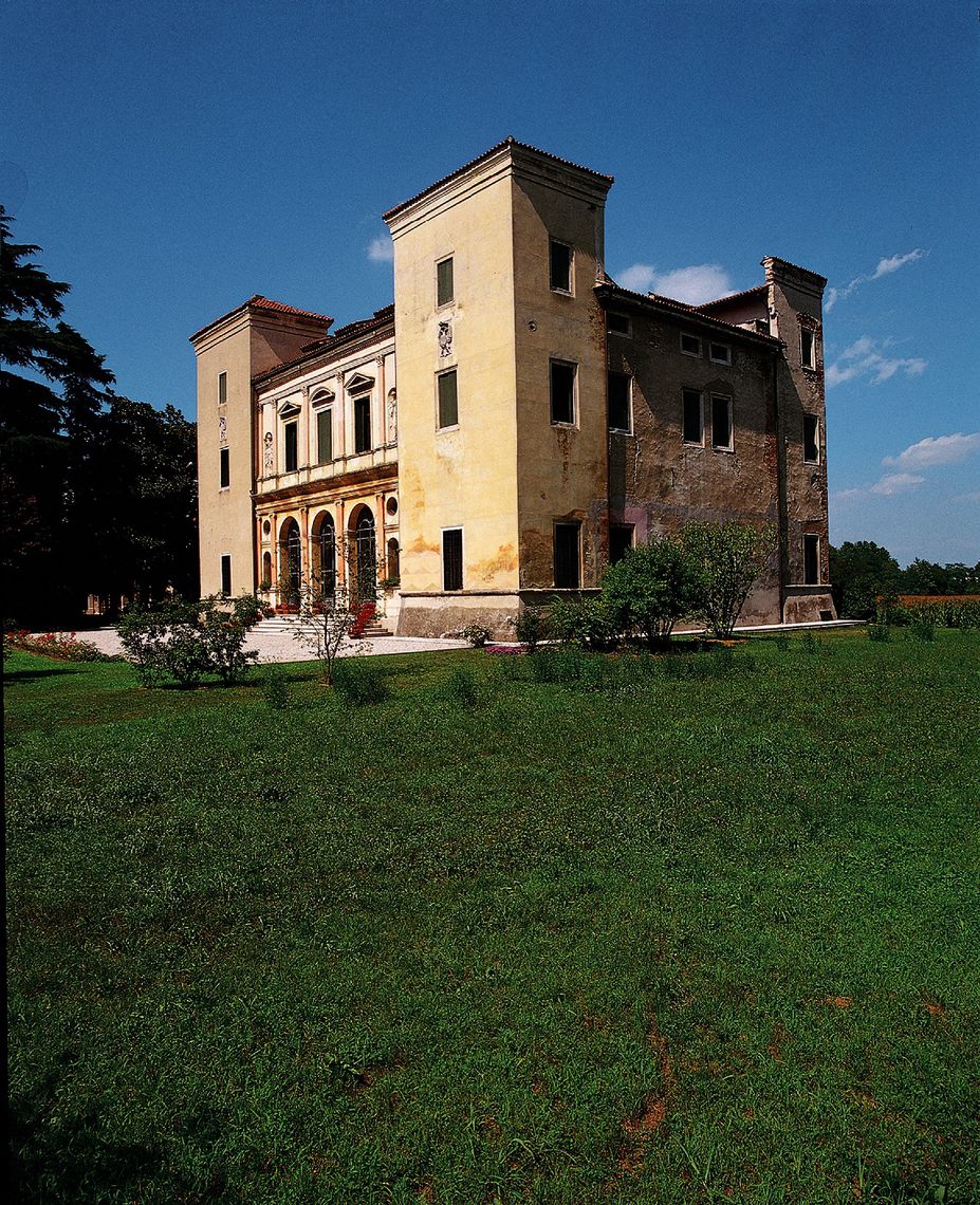 Villa Valmarana, Badoer, Trissino, Sforza Della Torre, Rigo-Trettenero