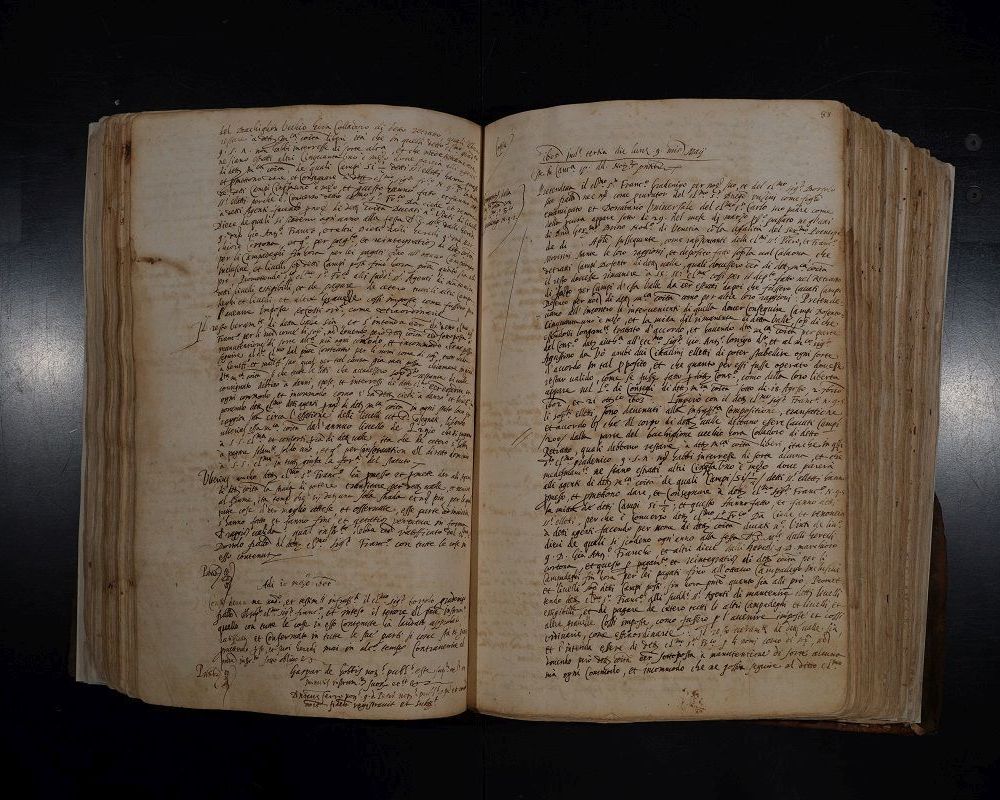 Manoscritto aperto del codice antico della Magnifica Comunità di Este